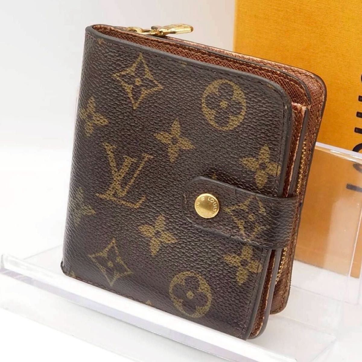 ルイヴィトン モノグラム コンパクトジップ 二つ折り財布 LOUIS