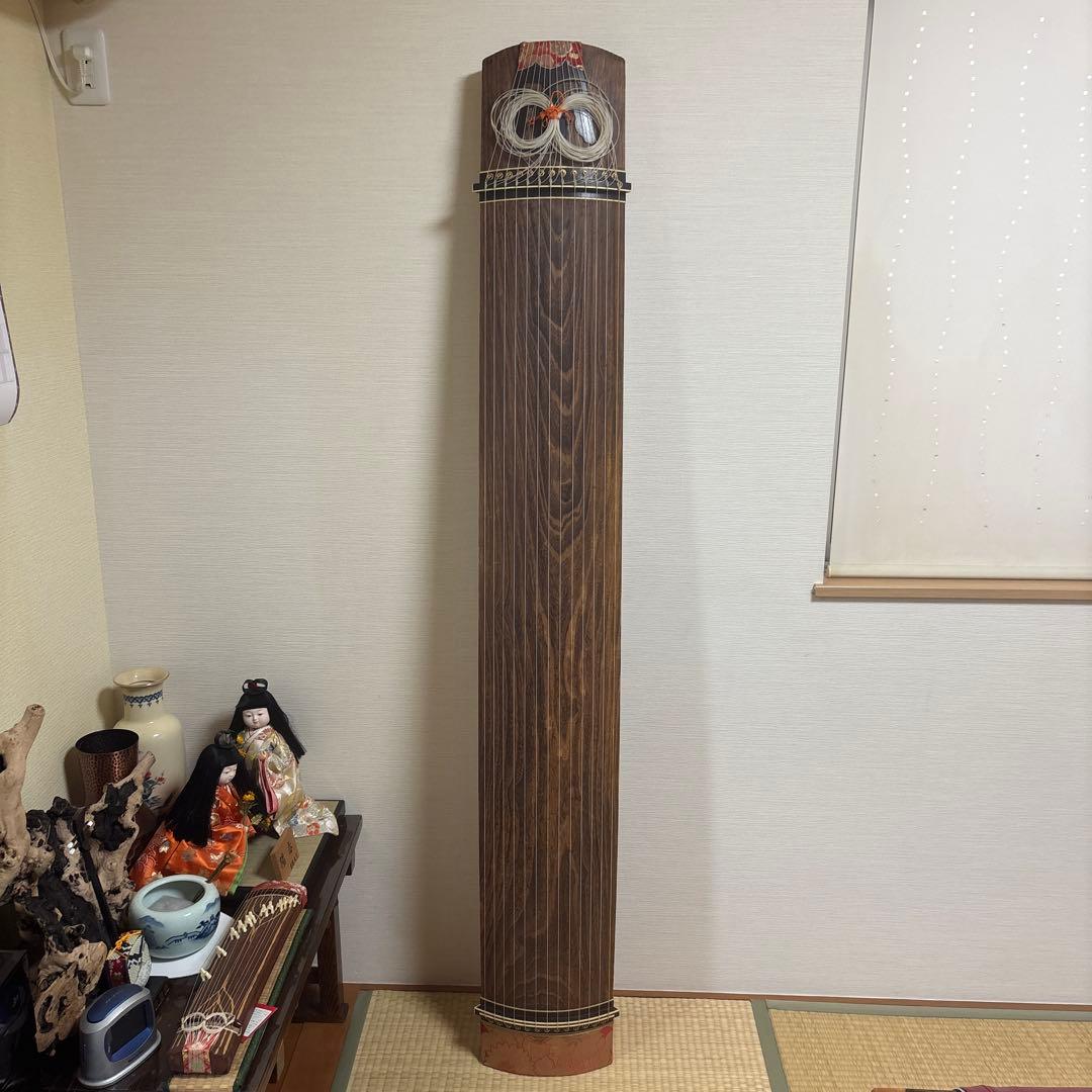 筝 13弦　オレンジ飾り　琴柱付き　花の絵秀本作　ヴィンテージ　引き取り限定 筝 13弦オレンジ飾り琴柱付き花の絵秀本作ヴィンテージ引き取り限定