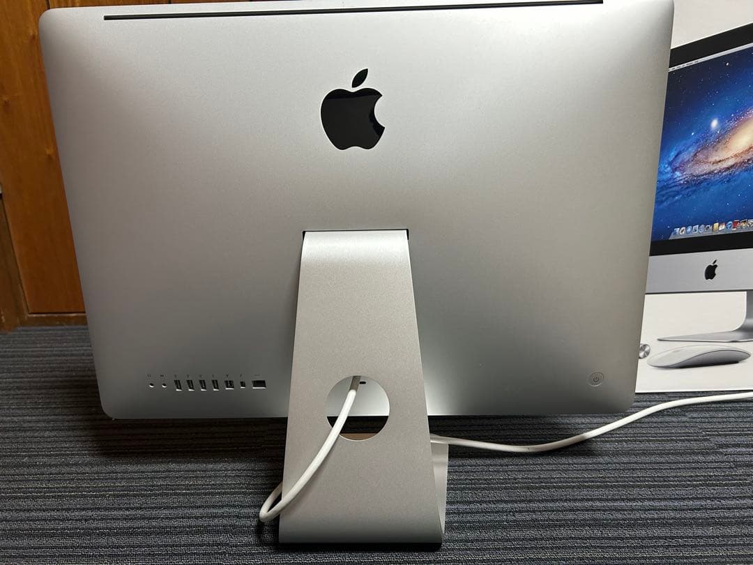 iMac 21.5inch 2011 本体のみ　os10.11USB付