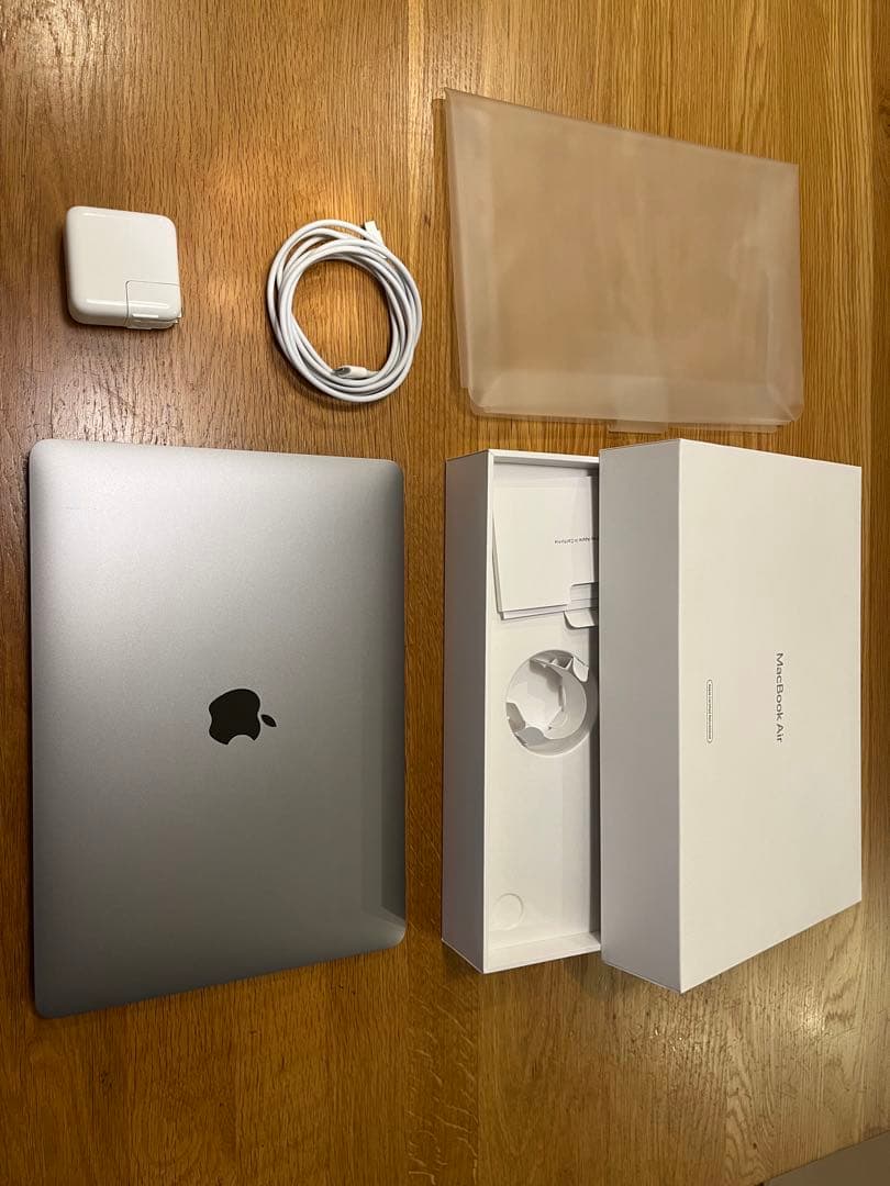 MacBook Air (2020) M1 8GB/512GB 最大容量100% Amazon.com: 2020 Apple MacBook Air with Apple M1 Chip 8-Core GPU